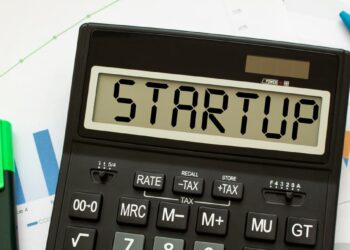 Featured image for: How to Calculate Your Startup's Valuation (And Why it Matters Before You Raise)