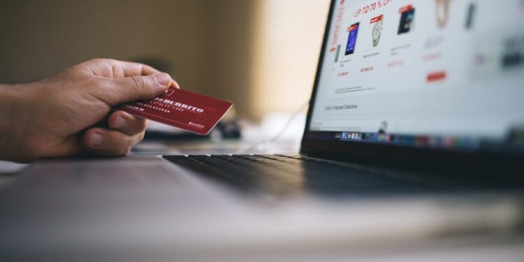 Featured image for: The Rise of the "Phygital" Customer Journey: Blending Online and Offline Sales